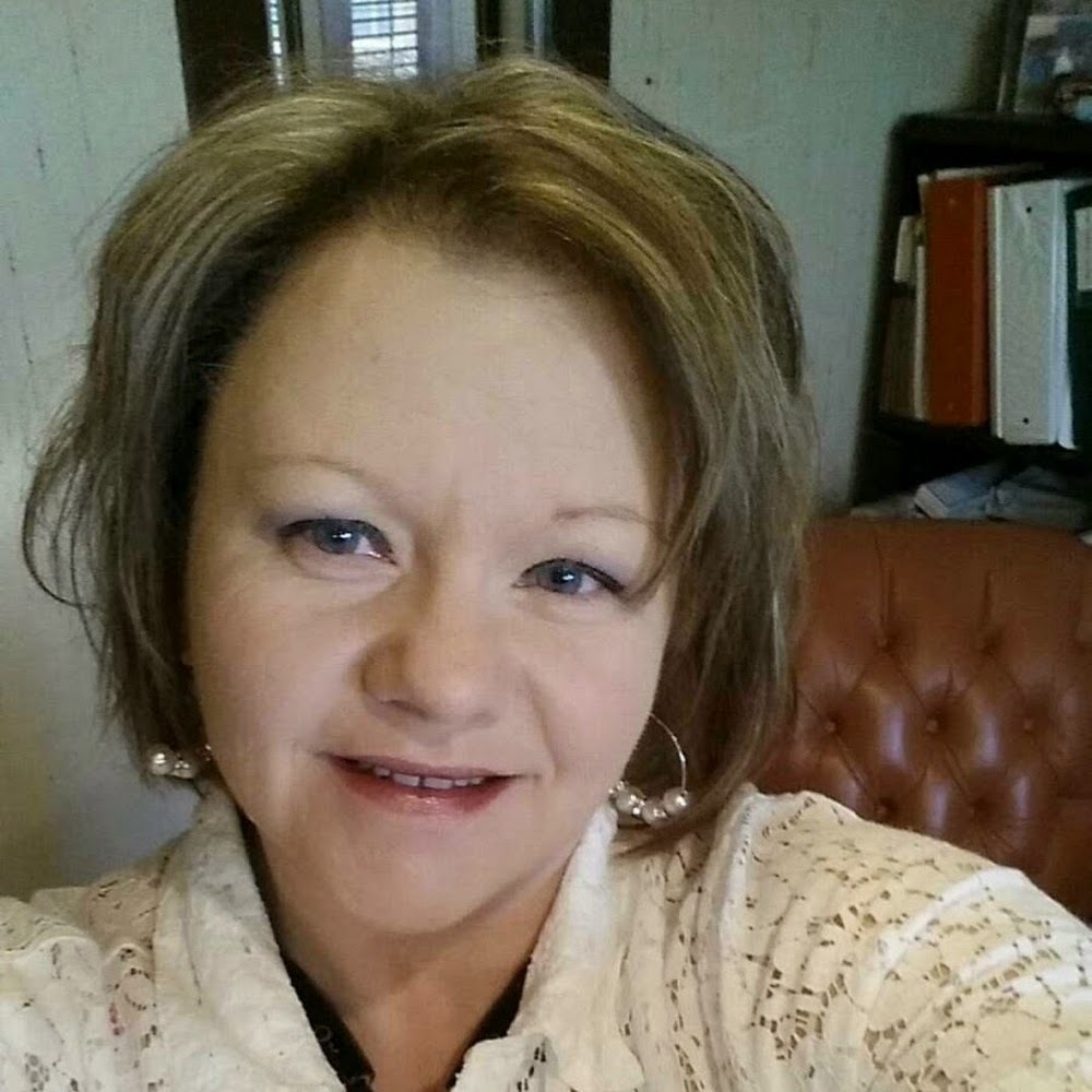 Meet your Posher, Kathylynn